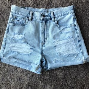 American Eagle distressed mom shorts NWOT
